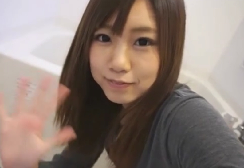 今からこのお姉さんがウンコしてくれます！よーく見ててね？