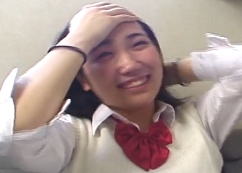 ウブなJKが自ら浣腸してぶりぶりウンコ！おしっこも出しちゃうよおｗ