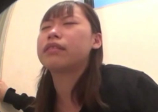 女の子がウンコを出している時の表情ってなんでこんな愛おしく思えるのだろうｗ